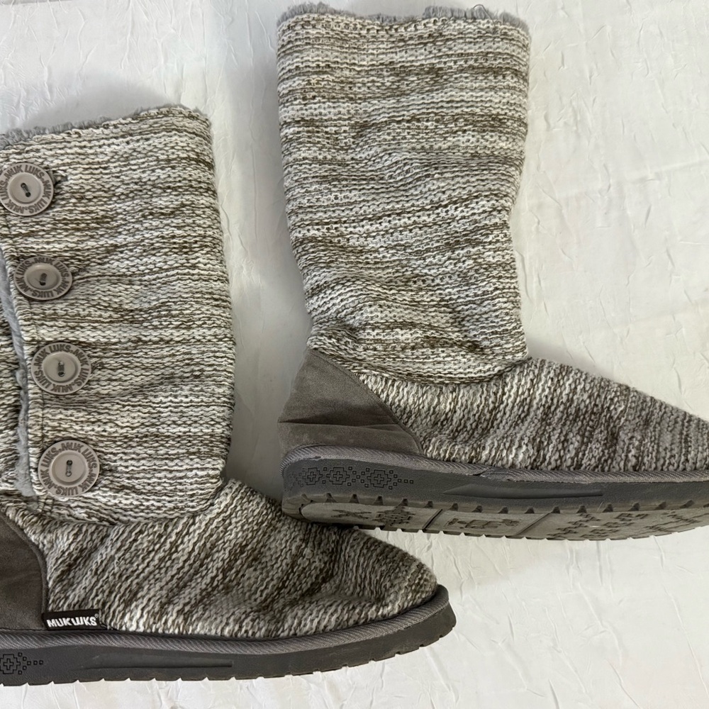Muk Luks Women's Tan and Gray Knit Boots